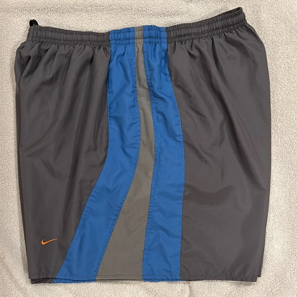 Vintage Nike Running shorts! Small